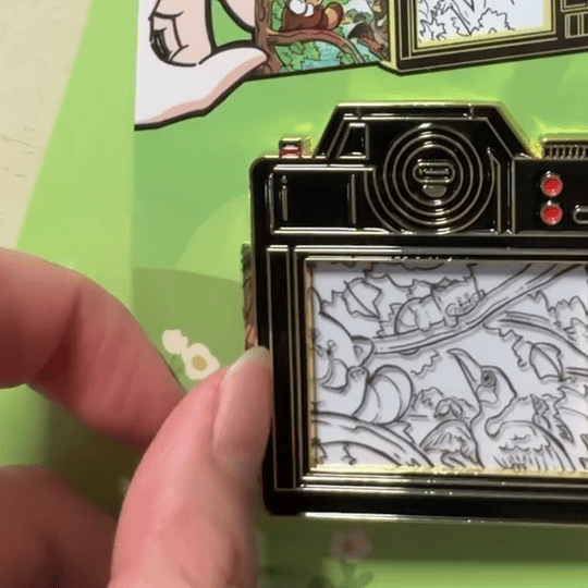 Custom Photo Camera-shaped Fridge Magnet Personalized Pull-Out Color-Changing Black Lines.